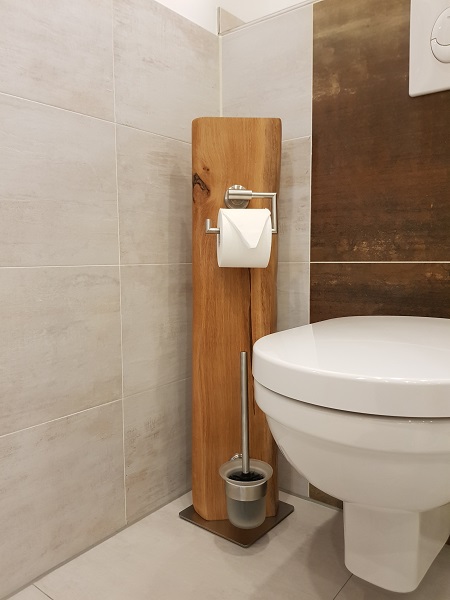 Kundenprojekt: Toilettenpapierhalter aus einer Eichenbohle!